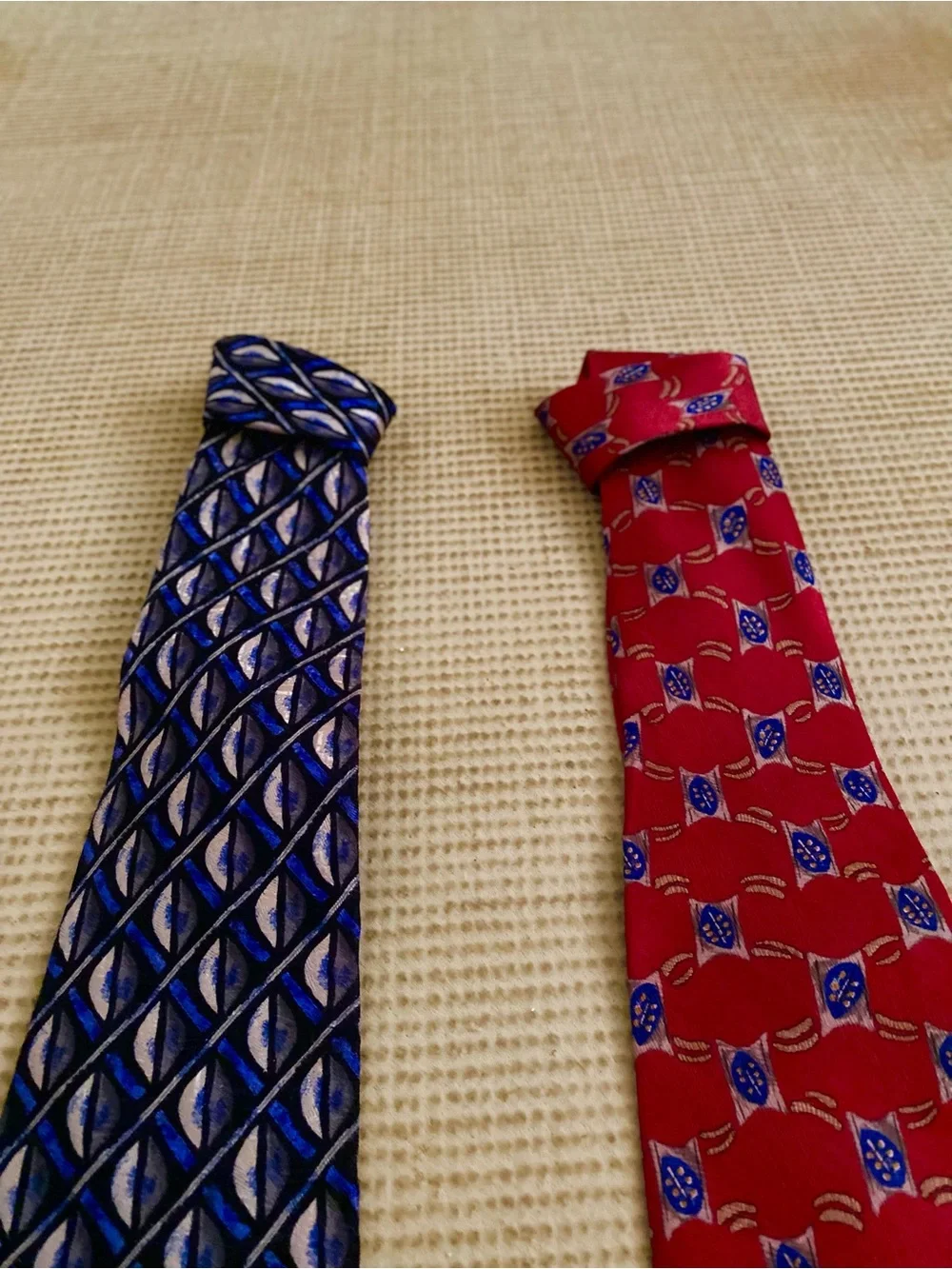 2 Geoffrey Beene Men's Blue and Red Patterned Ties. 100% Silk. Great Price $16.